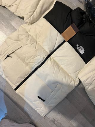 Abrigo Blanco y Negro