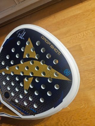 Pala de pádel canyon pro EVA Pro en buen estado.