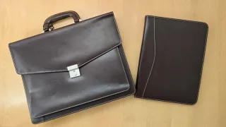 Maletín de piel marrón