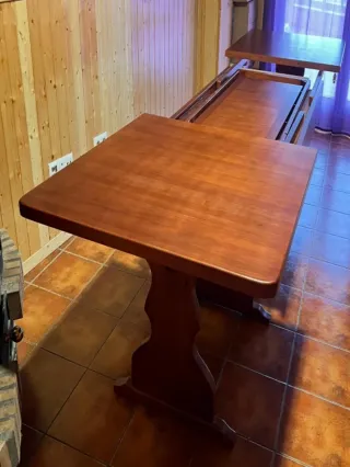 Mesa extensible bodega/salón madera cerezo de 2a4m