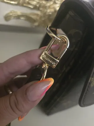 Borsa Louis Vuitton Metis Marrone