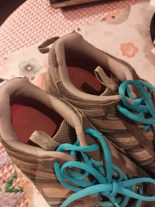 Zapatillas senderismo gris y turquesa