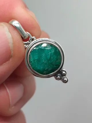 Colgante Plata 925 y Esmeralda Natural