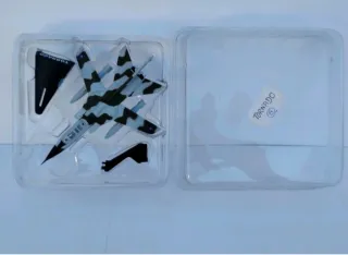 Maqueta Avión Tornado 1:145