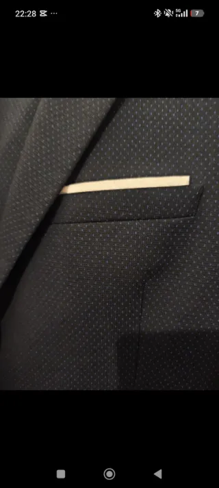 Se vende traje zara talla 50 equivale a M.