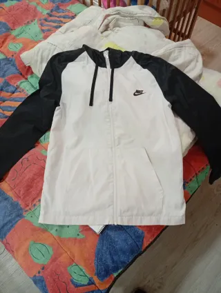 Chándal Nike Blanco y Negro Precio negociable