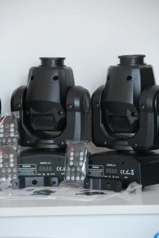 4 teste Mobile LEDSPOT 150w Luna DJ Capodanno