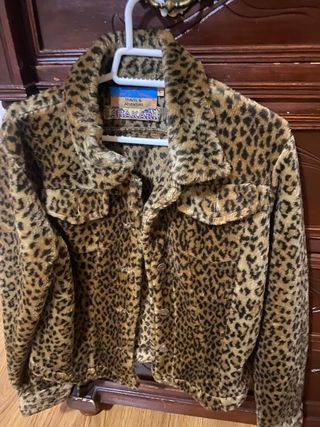 Cazadora animal print beige y marrón