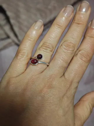 Anillo Plata con Piedras Rojas Ajustable
