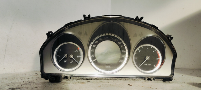 CUADRO INSTRUMENTOS MERCEDES-BENZ CLASE C (W204)