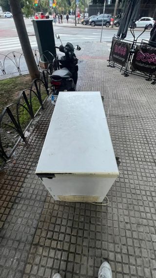 Congelatore orizzontale bianco