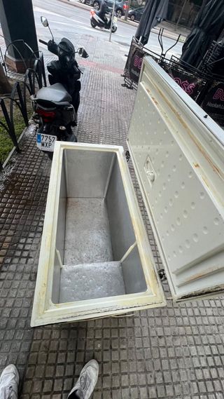 Congelatore orizzontale bianco