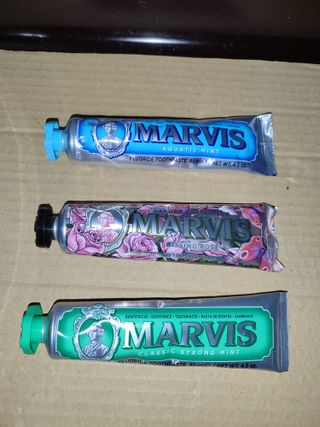 Lotto 3 dentifricio Marvis nuovi