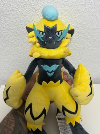 Peluche Pokemon Zeraora Grande