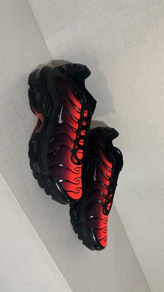 Nike Air Max Plus Scarpe Rosse e Nere