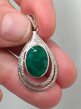 Colgante Plata 925 y Esmeralda Natural