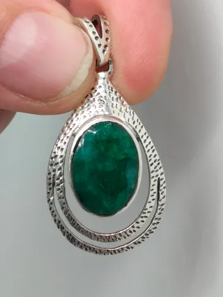 Colgante Plata 925 y Esmeralda Natural