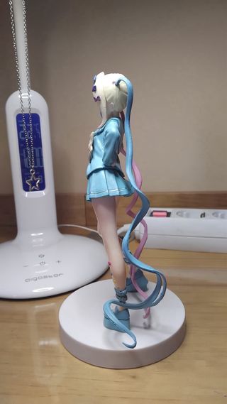 Figura Kangel con caja