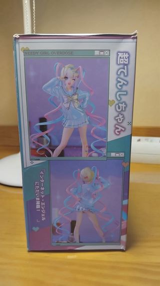 Figura Kangel con caja