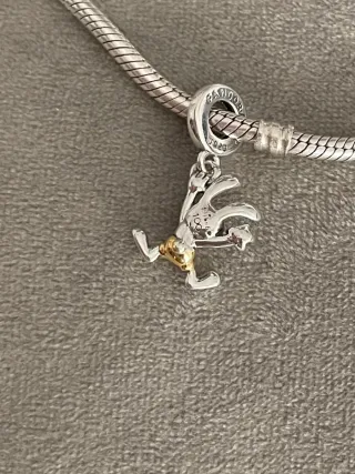 Charm Oswald el Conejo Suertudo Disney