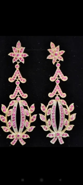 Pendientes largos oro y plata con rubi,pesan10,87g