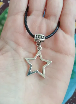 Colgante gargantilla estrella plateada