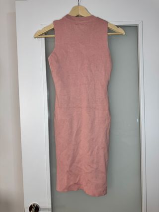 Vestido canalé rosa sin mangas