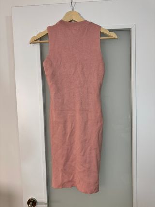 Vestido canalé rosa sin mangas