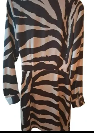 Vestido Zara estampado cebra