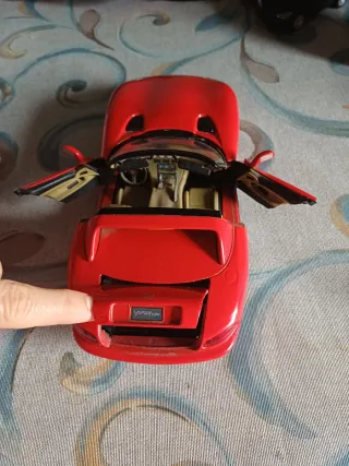 Coche viper 1:18 deportivo rojo
