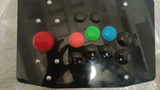 Mando Arcade USB para PC funciona perfectamente.