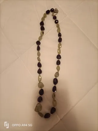 Collana pietre verdi e viola