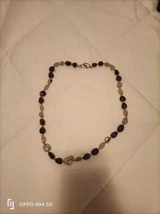 Collana pietre verdi e viola