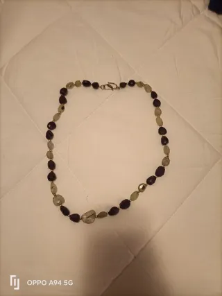 Collana pietre verdi e viola