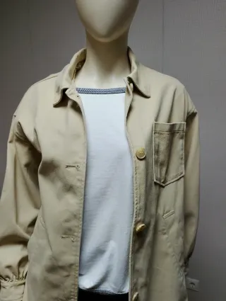 Chaqueta Pull&Bear Beige