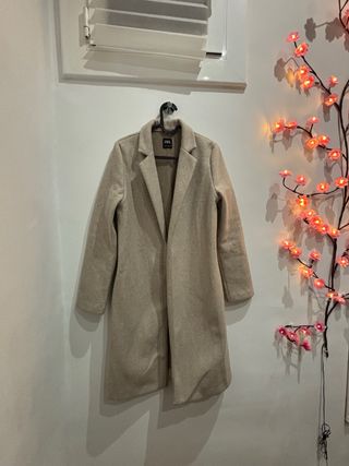 Abrigo Zara Beige