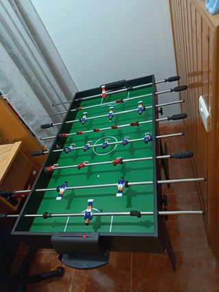 Futbolín casi nuevo