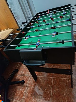 Futbolín casi nuevo