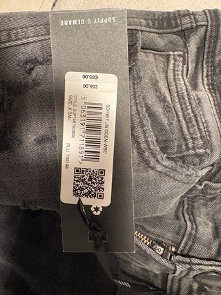 Pantalón cargo Supply & Demand gris