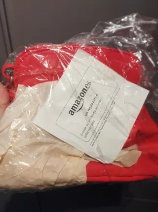 Bolso de hombro rojo