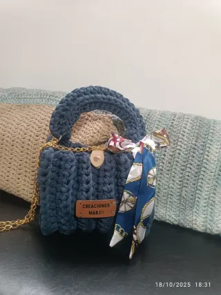 Bolso de trapillo azul