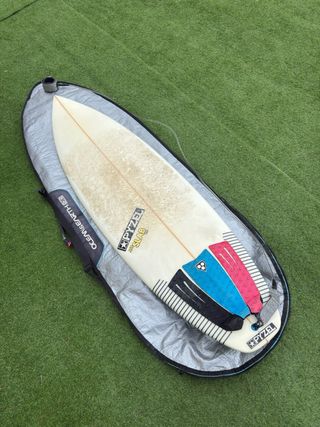 Tabla surf Pyzel + Killas + Invento FCS