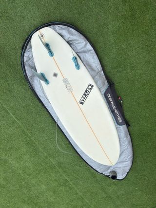 Tabla surf Pyzel + Killas + Invento FCS