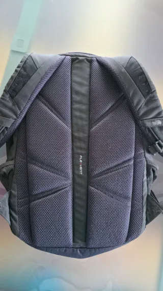 Mochila The North Face Jester 28L