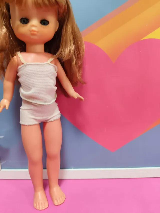 Muñeca antigua lesly hermanita de nancy