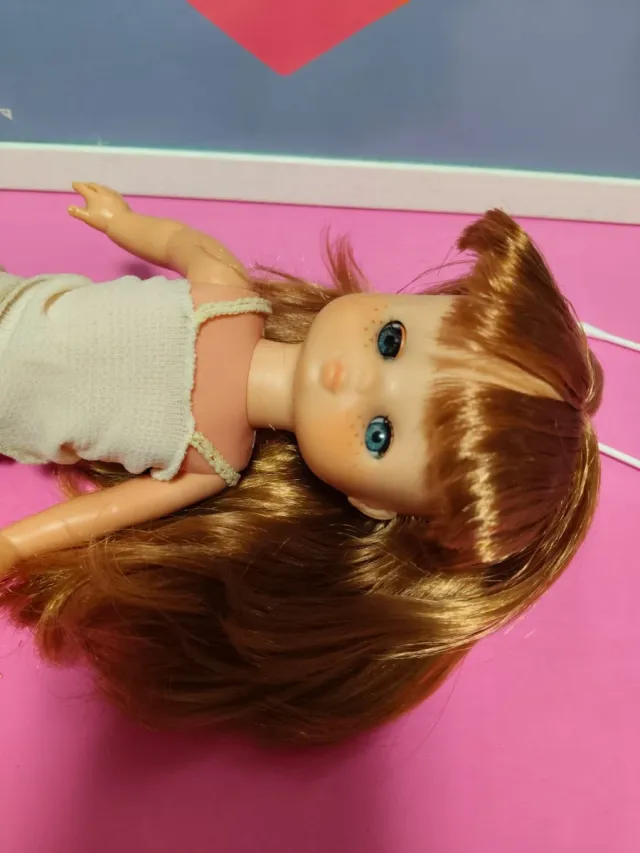 Muñeca antigua lesly hermanita de nancy