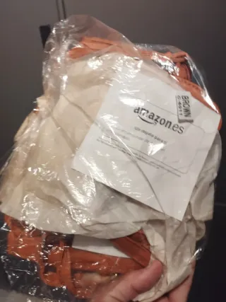 Bolso de hombro marrón