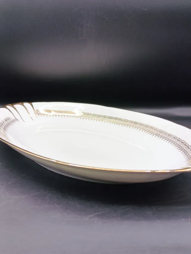 Vassoio in porcellana Vierzon Limoges