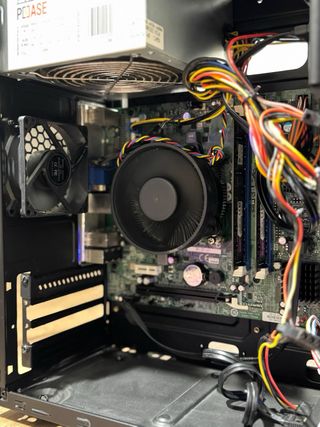 PC Oficina/Gaming Retro Negro