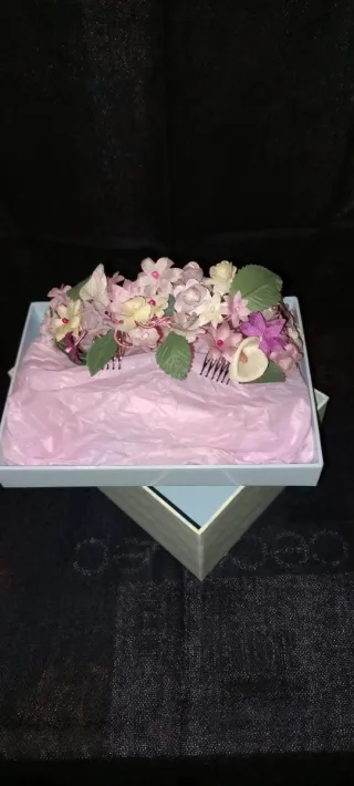 Tocado artesano flores cabello